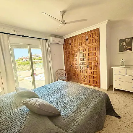 Apartmán A2405 Modern 2 Bed 2 Bath Penthouse Burriana Nerja